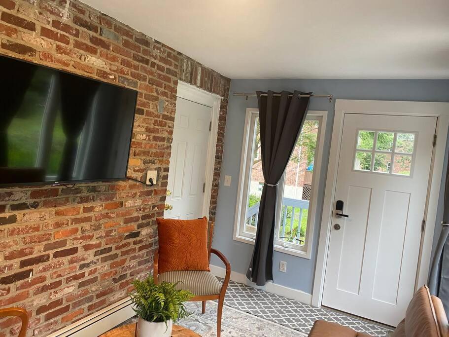 Unique & Peaceful Boston Home Extérieur photo