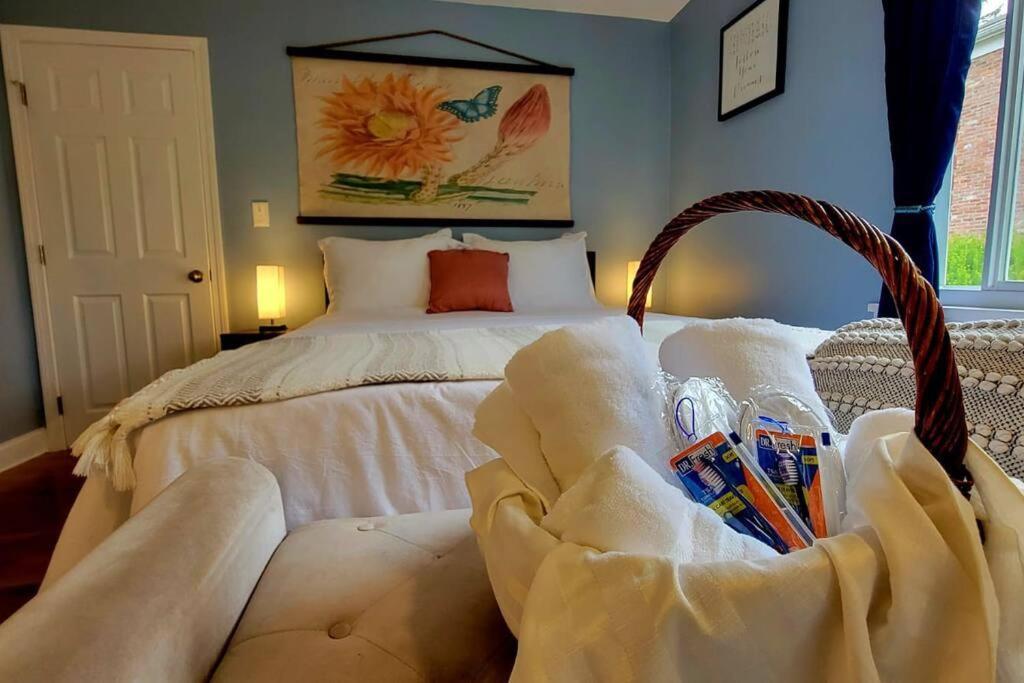 Unique & Peaceful Boston Home Extérieur photo