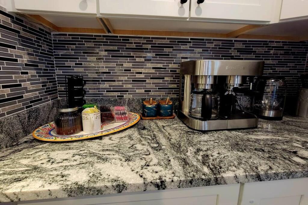 Unique & Peaceful Boston Home Extérieur photo