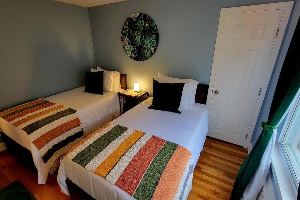 Unique & Peaceful Boston Home Extérieur photo