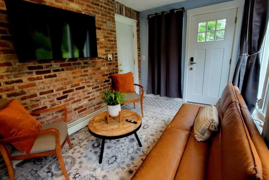 Unique & Peaceful Boston Home Extérieur photo