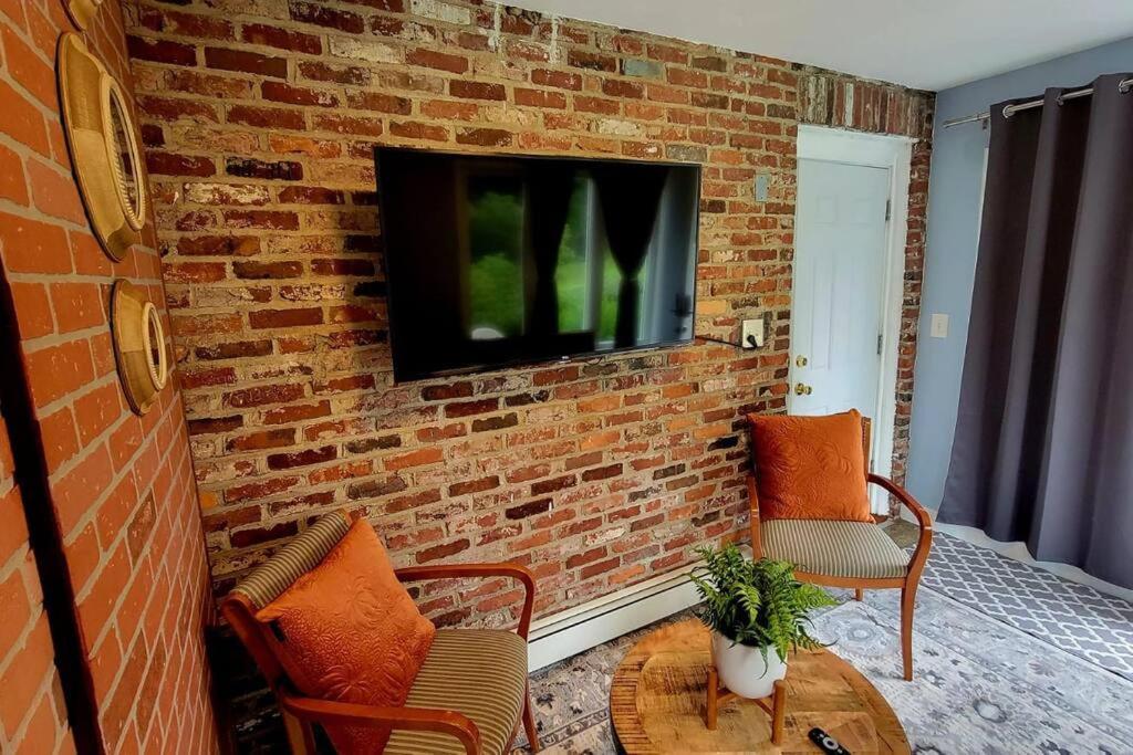 Unique & Peaceful Boston Home Extérieur photo